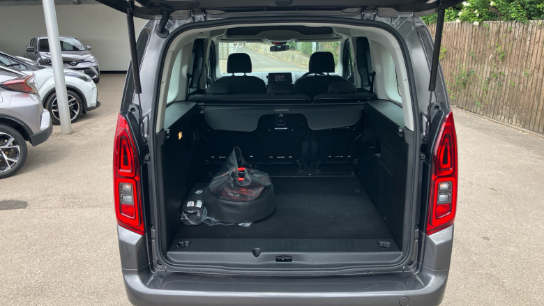 Toyota Proace City Verso 100kW Shuttle Long 50kWh 5dr Auto Electric Estate